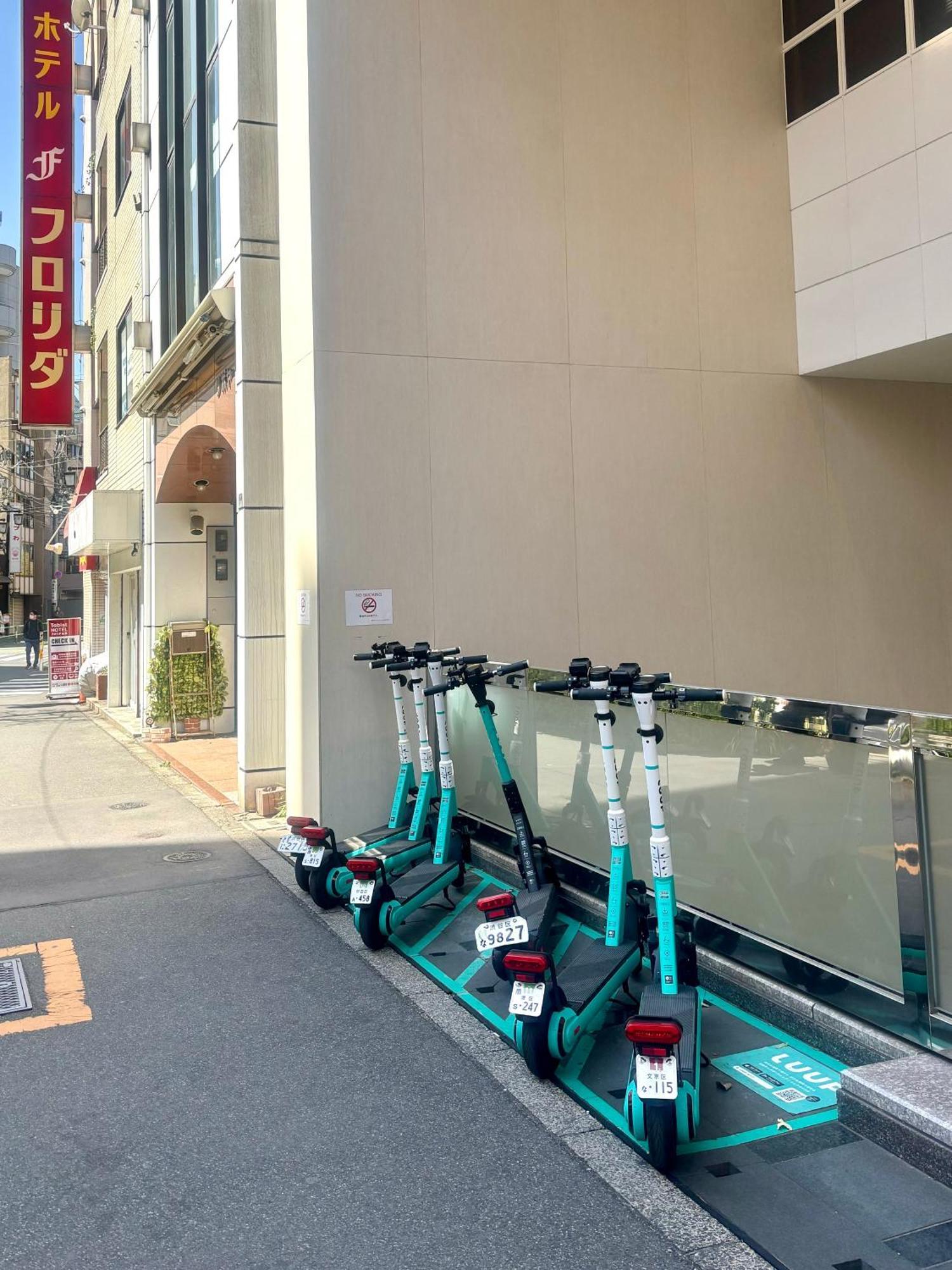 東京都クオリティハイツアパートメント エクステリア 写真